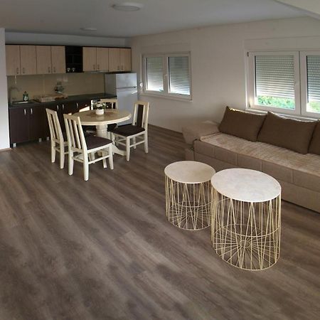 Apartments Kamenjar Novi Sad Quarto foto